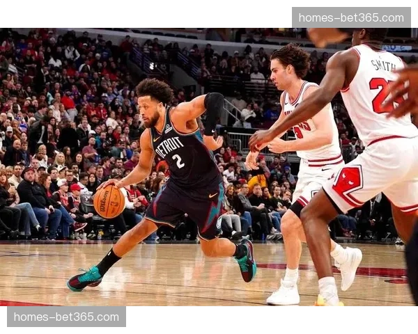 马刺防守效率位列联盟第三,文班亚马护筐降准率8.2%建体系 马刺防守效率位列联盟第三,文班亚马护筐降准率8.2%建体系